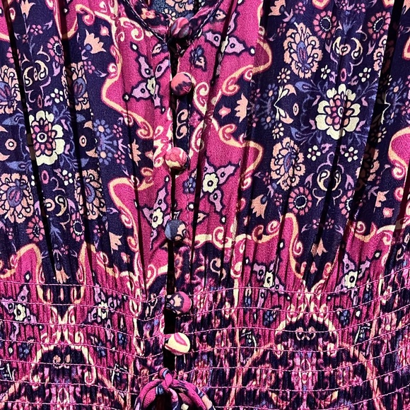 Kiss the Sky Gown - Picture 5 of 8